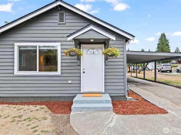2426 NE 30th Street, Bremerton WA 98310