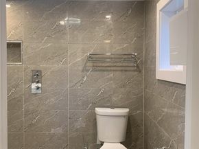 815 108th Ave SE, Bellevue WA 98004