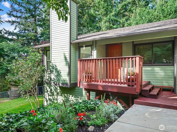 21806 NE 17th Court, Sammamish WA 98074