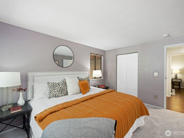 21806 NE 17th Court, Sammamish WA 98074