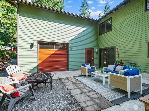 21806 NE 17th Court, Sammamish WA 98074