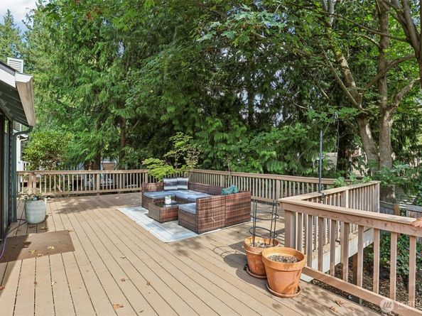 10129 NE 144th Court, Kirkland WA 98034