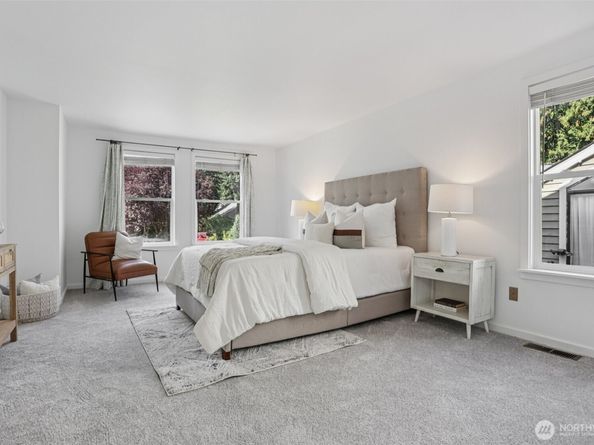 10129 NE 144th Court, Kirkland WA 98034