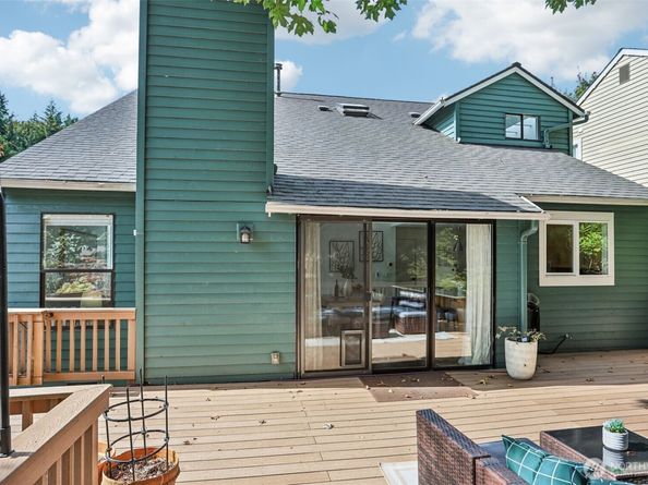 10129 NE 144th Court, Kirkland WA 98034