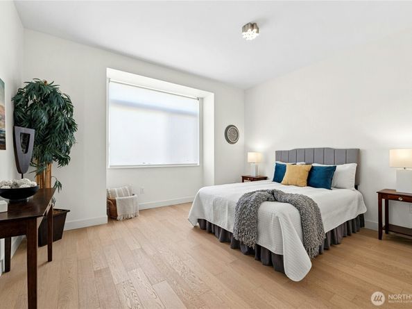 121 15th Avenue A, Seattle WA 98122