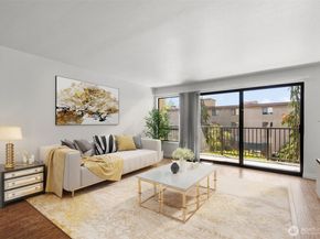 500 W Roy Street W103, Seattle WA 98119