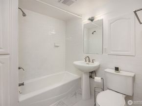 2439 36th Avenue W, Seattle WA 98199