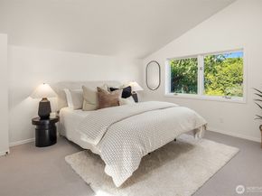 2439 36th Avenue W, Seattle WA 98199