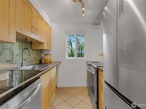 3053 14th Avenue W 102, Seattle WA 98119