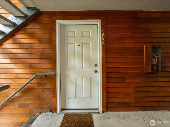 3053 14th Avenue W 102, Seattle WA 98119