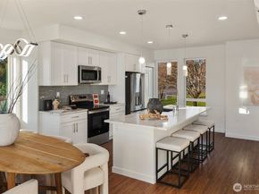 2781 Clare Avenue 5, Bremerton WA 98310