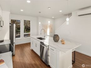 2781 Clare Avenue 5, Bremerton WA 98310