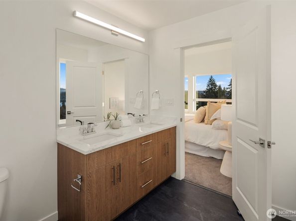 2781 Clare Avenue 5, Bremerton WA 98310