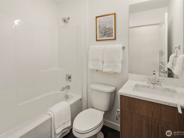 2781 Clare Avenue 5, Bremerton WA 98310