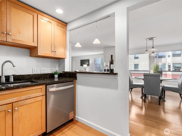 410 W Roy Street E101, Seattle WA 98119