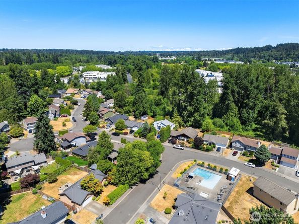 22428 19th Avenue SE, Bothell WA 98021
