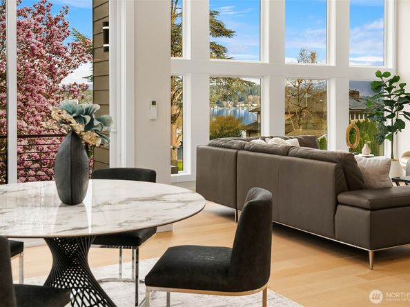 240 W Lake Sammamish Parkway SE, Bellevue WA 98008
