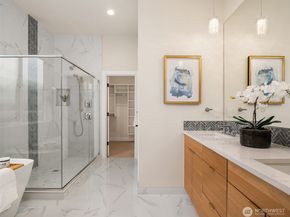 240 W Lake Sammamish Parkway SE, Bellevue WA 98008