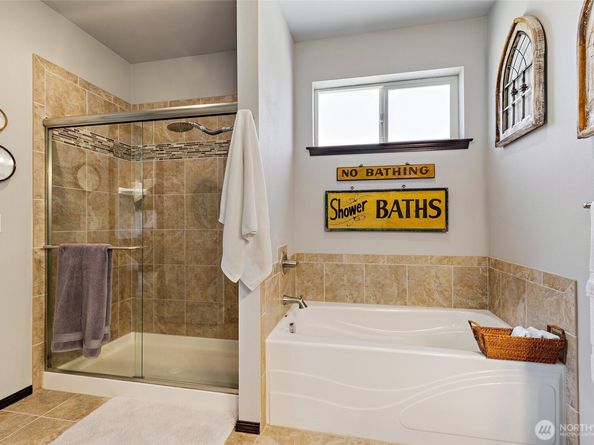 1402 S Machias Road, Snohomish WA 98290