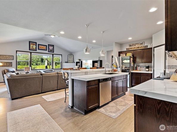 1402 S Machias Road, Snohomish WA 98290