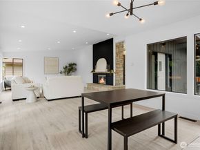 406 Center Place, Everett WA 98203