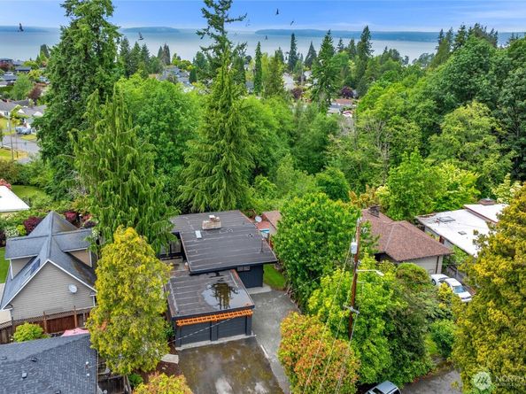 406 Center Place, Everett WA 98203