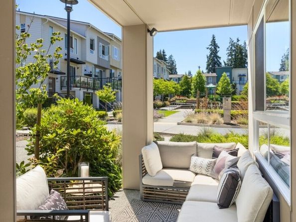 14646 35th Court NE, Lake Forest Park WA 98155