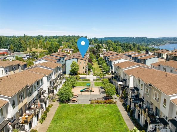 14646 35th Court NE, Lake Forest Park WA 98155