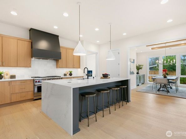 1631 168th Place NE, Bellevue WA 98008