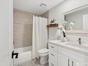 6018 152nd Avenue NE, Redmond WA 98052
