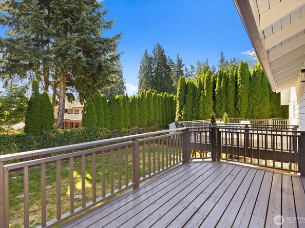 6018 152nd Avenue NE, Redmond WA 98052