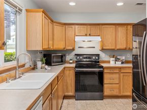 2629 123rd Place SW B, Everett WA 98204