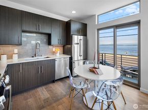 1706 Alki Avenue SW A, Seattle WA 98116
