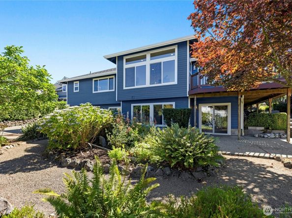 493 NE Lincoln Road, Poulsbo WA 98370