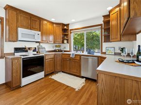 493 NE Lincoln Road, Poulsbo WA 98370