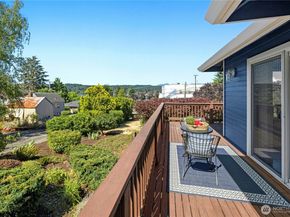 493 NE Lincoln Road, Poulsbo WA 98370