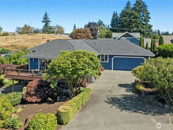 493 NE Lincoln Road, Poulsbo WA 98370
