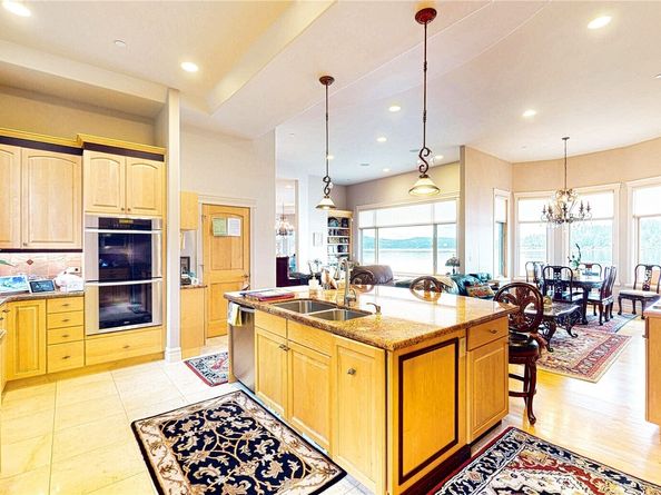 2837 E Lake Sammamish Parkway NE, Sammamish WA 98074