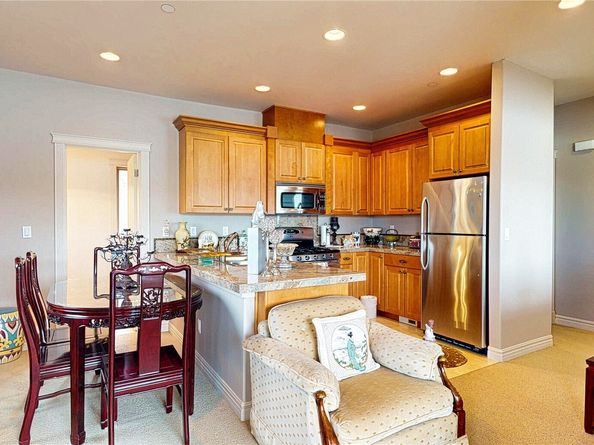 2837 E Lake Sammamish Parkway NE, Sammamish WA 98074