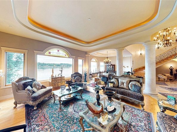 2837 E Lake Sammamish Parkway NE, Sammamish WA 98074