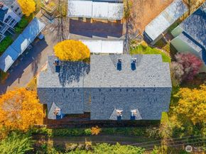 975 Aberdeen Avenue NE C306, Renton WA 98056