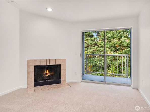 975 Aberdeen Avenue NE C306, Renton WA 98056