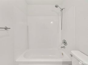 975 Aberdeen Avenue NE C306, Renton WA 98056