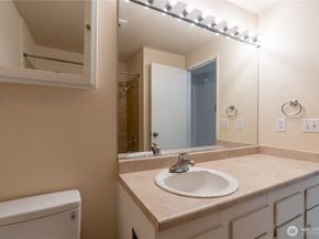 230 SW Clark St C203, Issaquah WA 98207