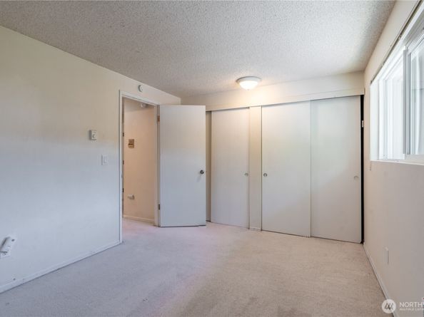 230 SW Clark St C203, Issaquah WA 98207