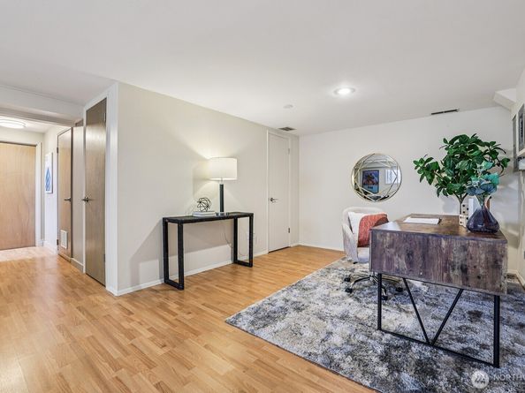 16434 SE 9th Street, Bellevue WA 98008