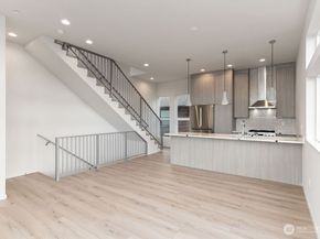 2921 Franklin Avenue E B, Seattle WA 98102