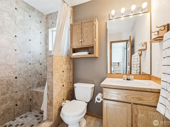 9521 9th Street SE, Lake Stevens WA 98258