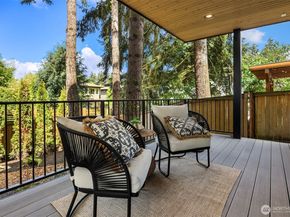 6707 117th Avenue NE, Kirkland WA 98033