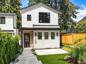 6707 117th Avenue NE, Kirkland WA 98033